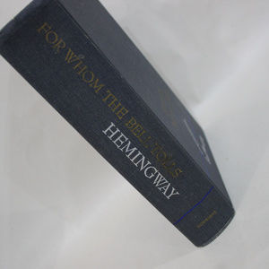 Accents - For whom the Bell Tolls Ernest Hemingway Blue Book Accents - For whom the Bell Tolls Ernest Hemingway Blue Book
